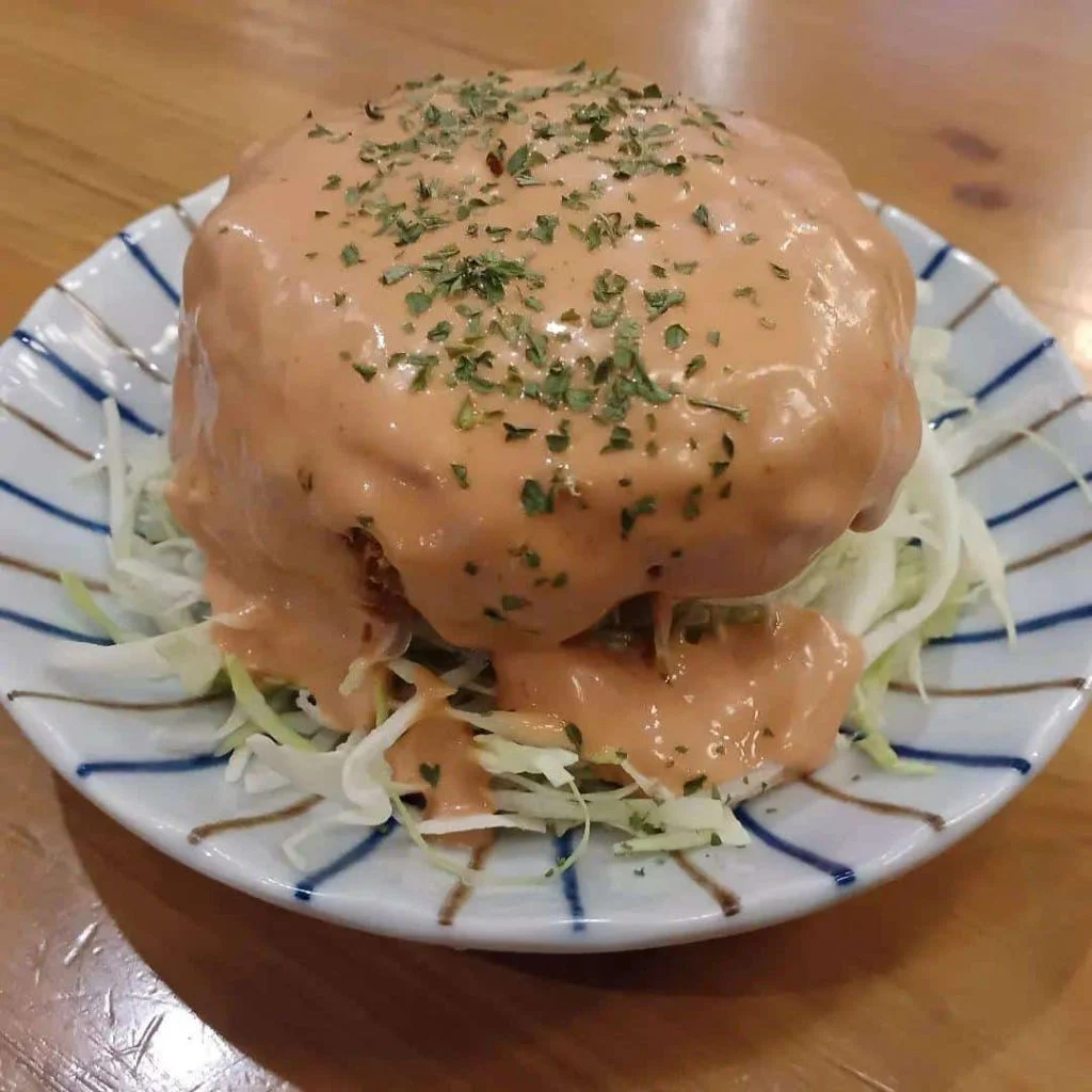 たまか食堂人気の『オーロラメンチカツ！』蒲田居酒屋/蒲田大衆酒場/たまか食堂/蒸し料理専門店